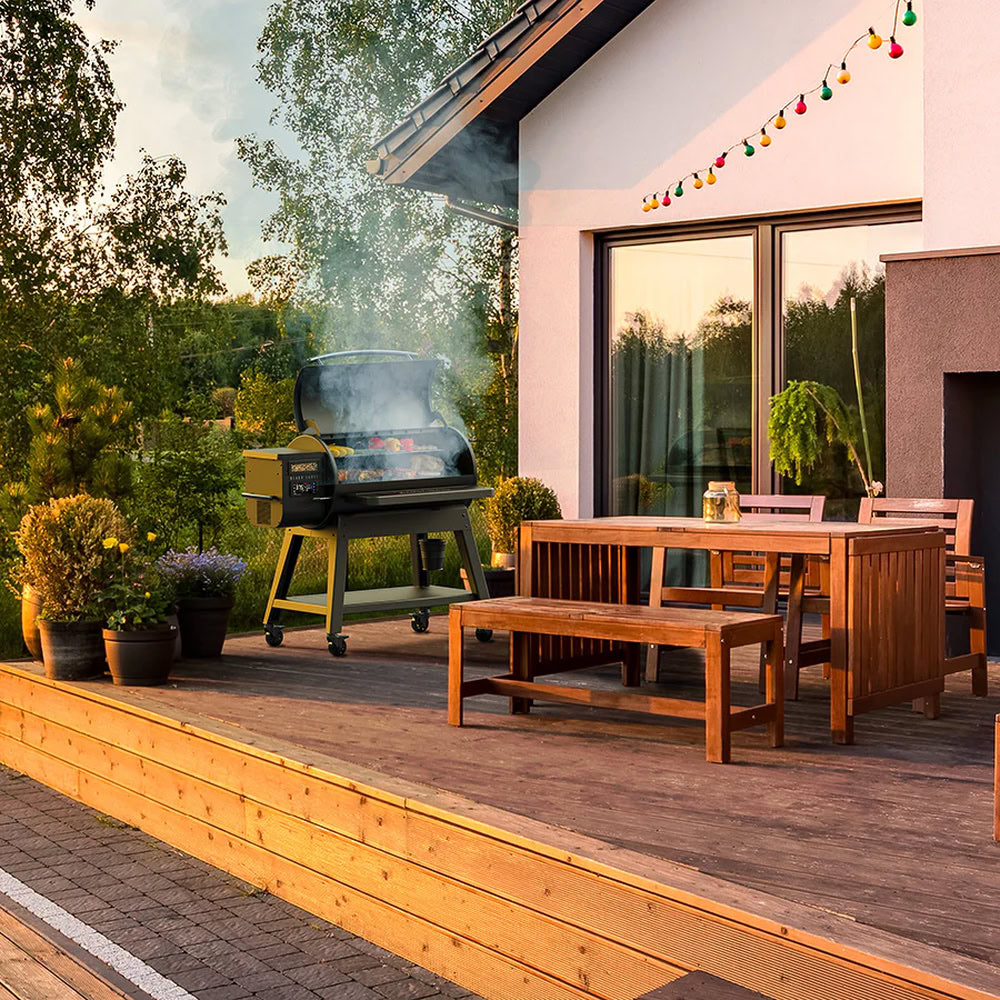 Louisiana Grills 1000 Black Label Series Pellet Grill with WIFI Control